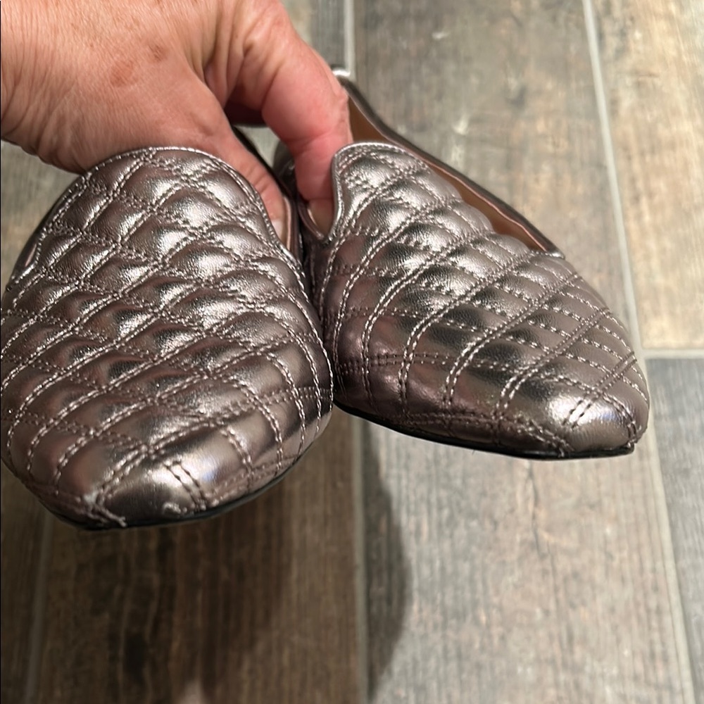 Corso Como Bronze Flats with Elegant Design - Picture 5 of 7